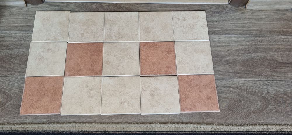 Продам плитку новая, просто остаток , подойдет для не большого фартука