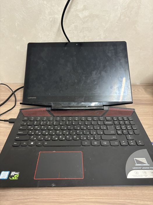 Lenovo ноутбук Y