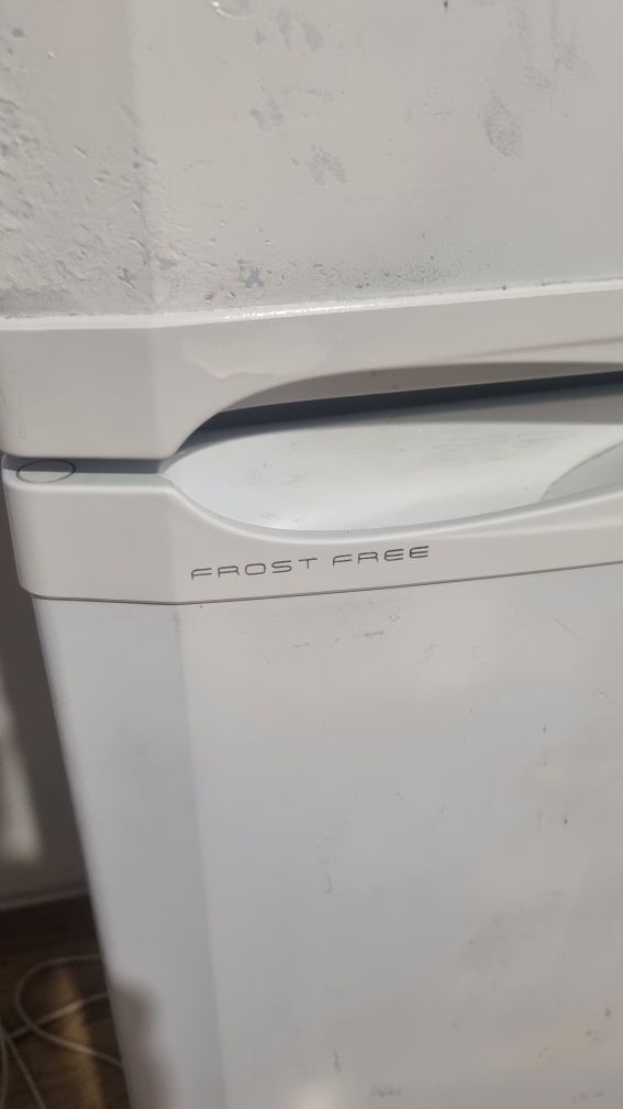 Хладилник Hotpoint