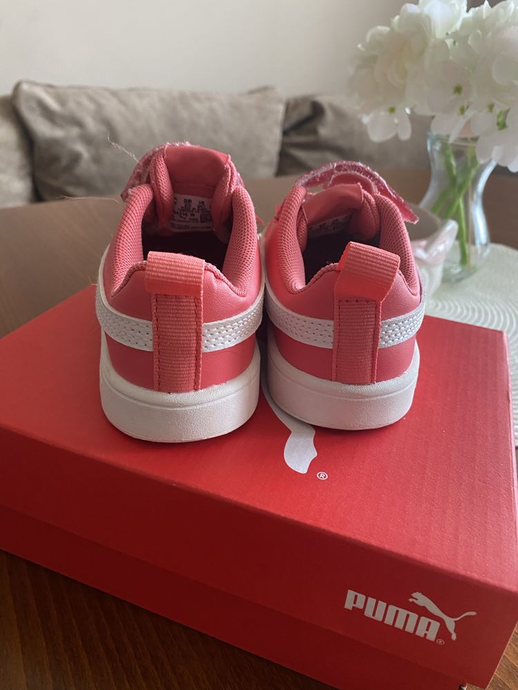 Кожени маратонки/ сникърси Puma номер 25