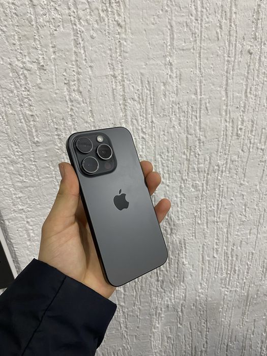 айфон 15 про  300 к срочно