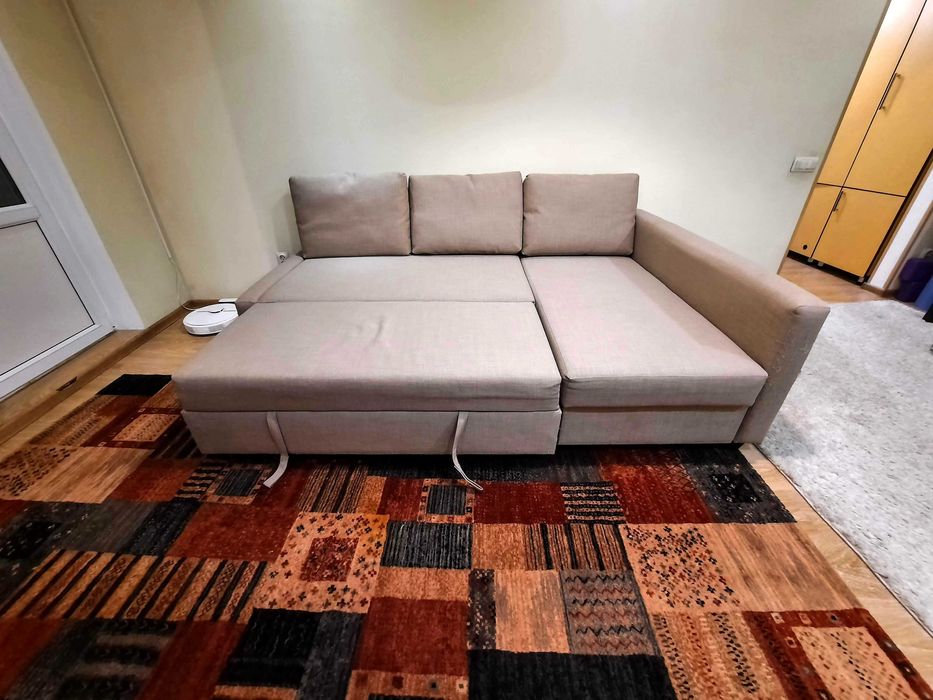 Угловой диван IKEA