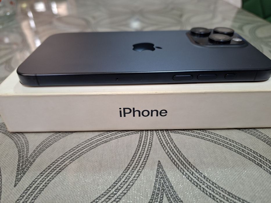 Айфон 15 про макс 256..