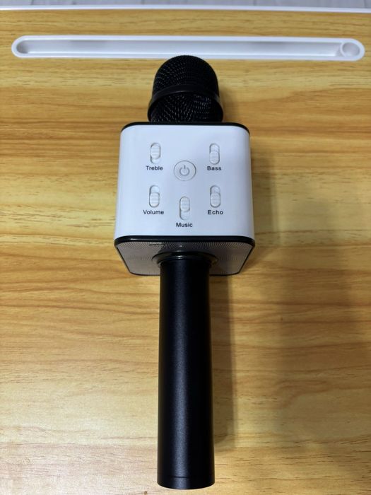 Караоке-микрофон