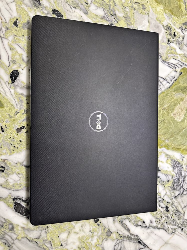 Ноутбук dell p47f