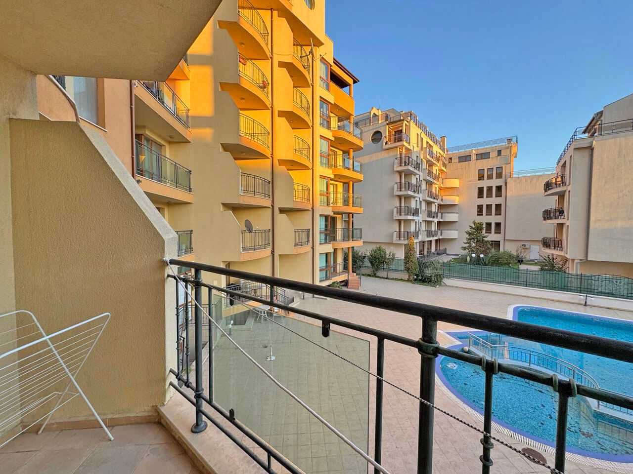 Продава се Двустаен апартамент в к.к. Слънчев бряг - 72 кв.м за 931 €/кв.м - Снимка #10