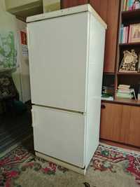 Продам холодильник "Снайге", в рабочем состоянии
