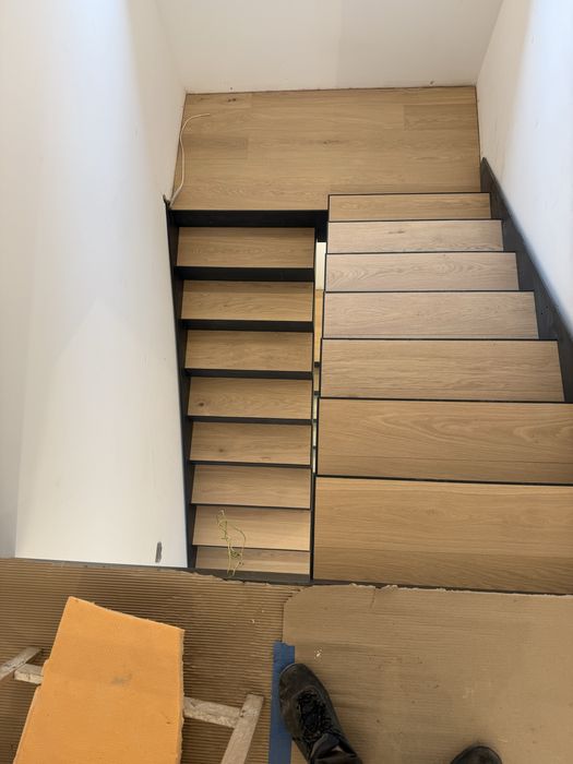 Montator parchet cu experiență – servicii profesionale!