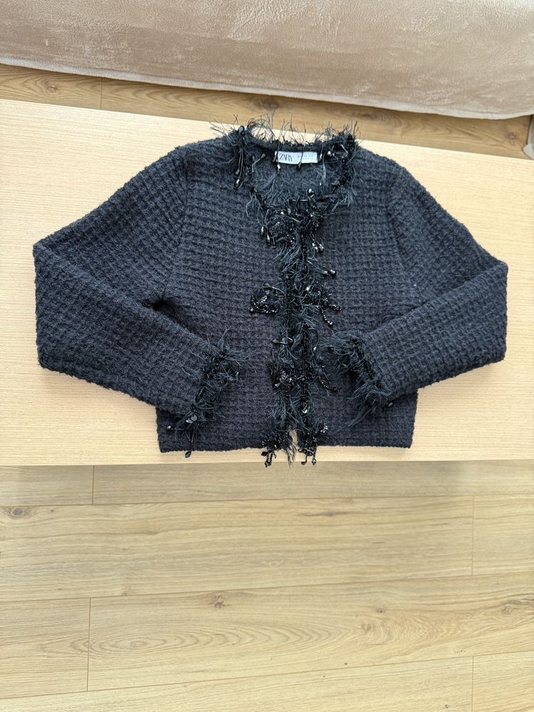 Черно сако на Zara