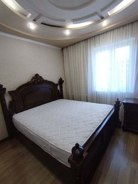 Аренда квартира Госпитальний Капитал банк 4 комнатная