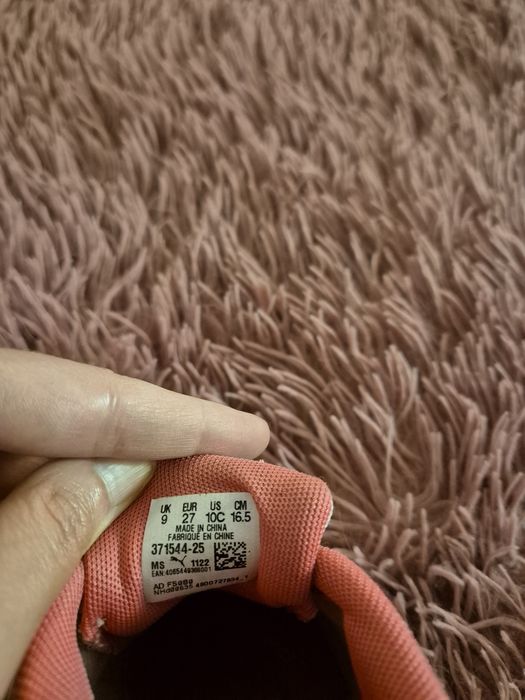 Adidasi fete Puma nr.27