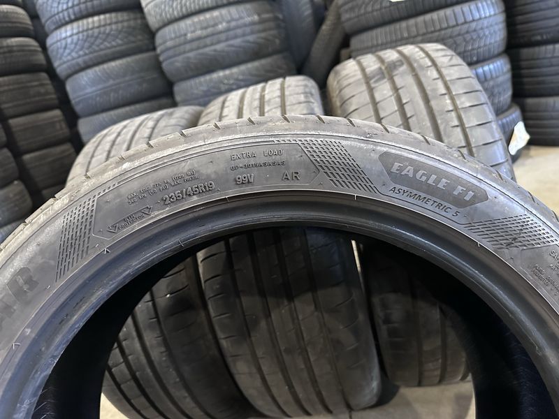 235/45/19 GOODYEAR 4бр