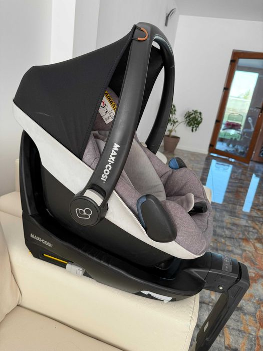 Scoica bebe Maxi Cosi plus baza isofix scaun auto perfecte
