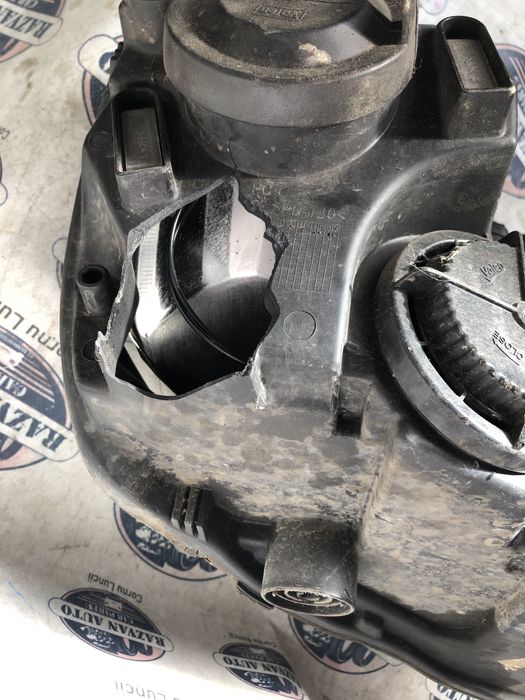 far stanga halogen cu defect  skoda rapid 2015