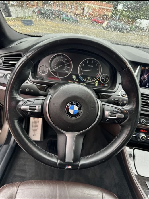 BMW 535i RWD Face M Sport