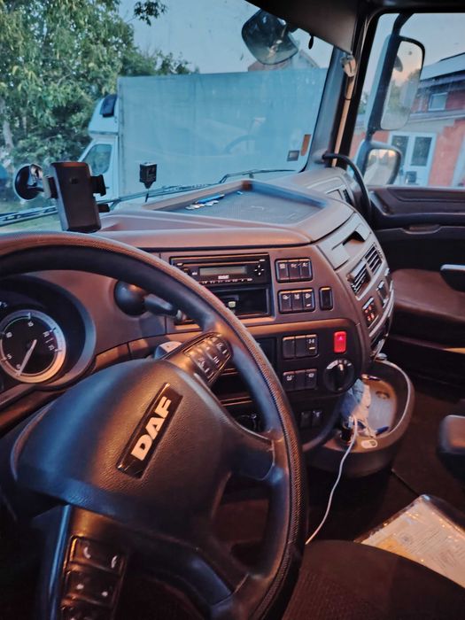 Vînd daf și Mercedes