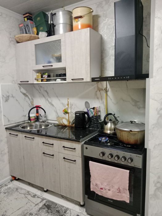 Algaritm 30kv 1-etaj 2-3 xona qilingan  uy sotiladi