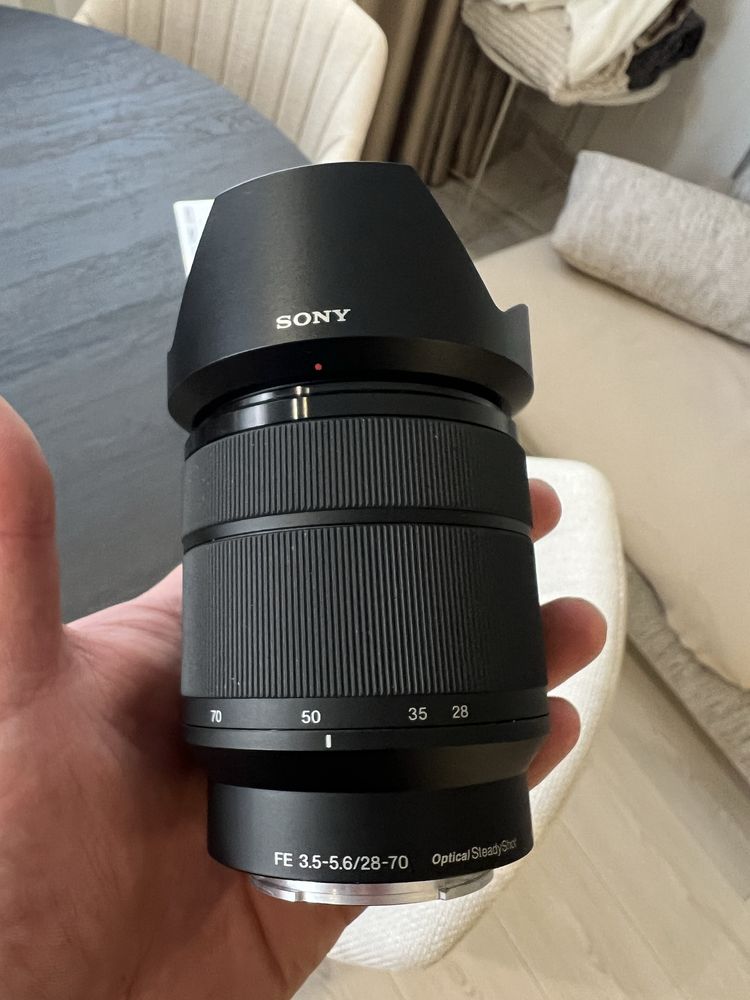 Lens Sony FE 28-70mm f / 3.5-5.6 OSSCode