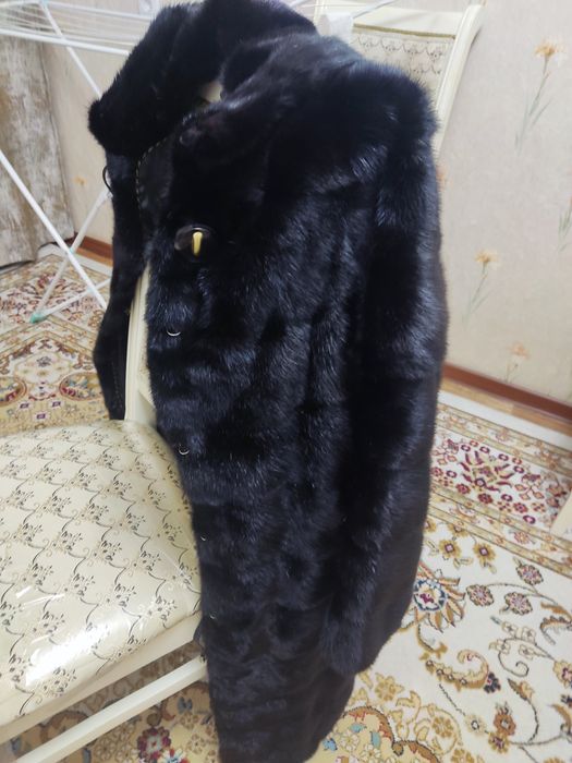 Продам норковую шубу