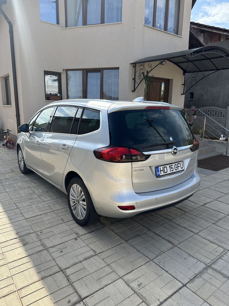 Vand opel zafira benzina
