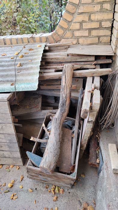 Чорни паталог тахта  сотилади