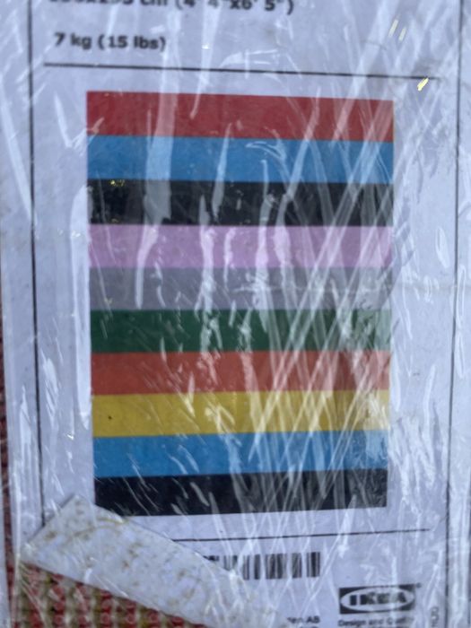 Vând covoare mici și mari