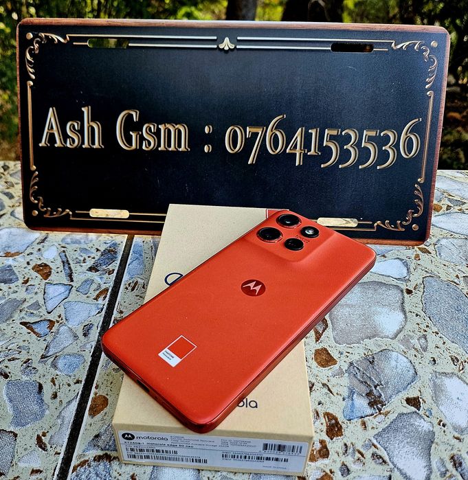 Motorola Edge 50 Neo Red