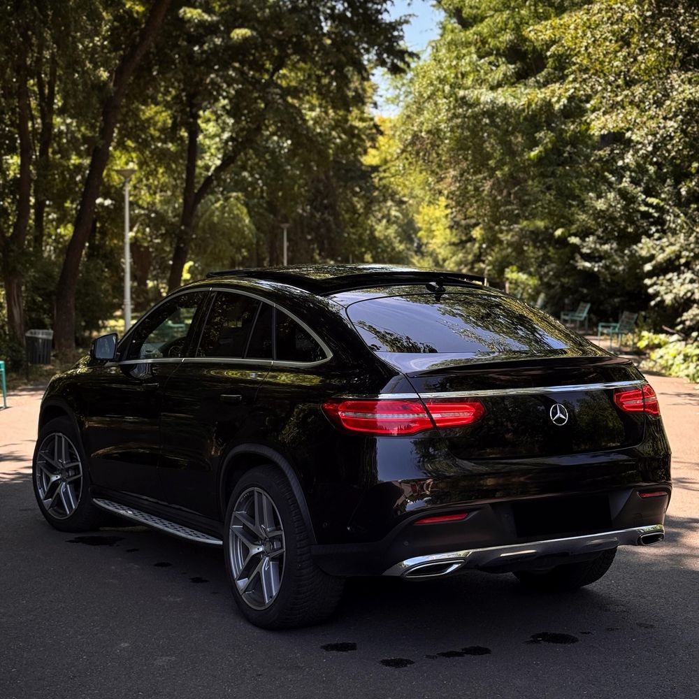 Mercedes-Benz GLE 350d Coupe / AirMatic / Full / Panoramic / Distronic