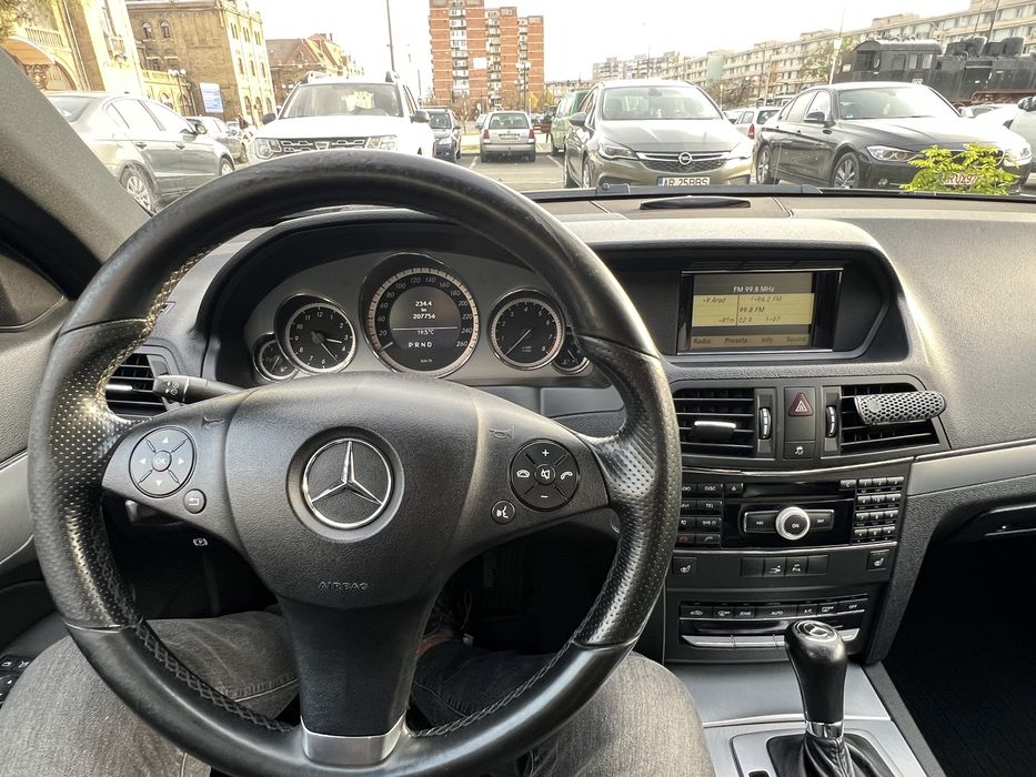 Mercedes E 200 CGI coupe