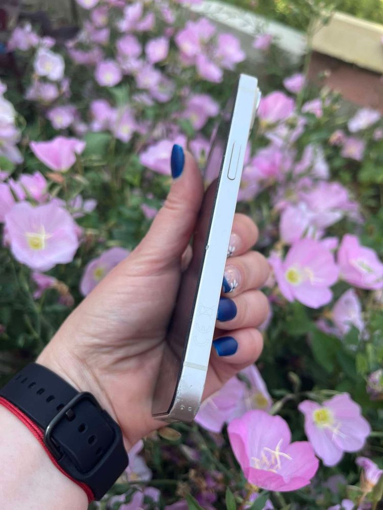 Iphone 14     256 gb Батерия 83%
