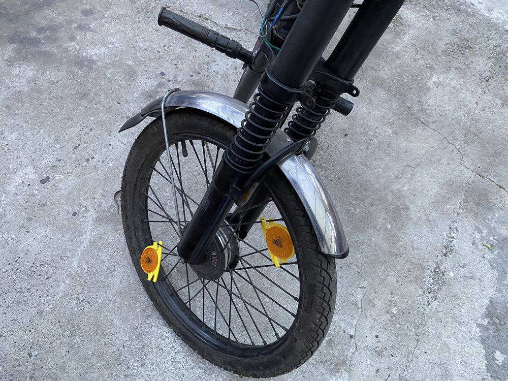 Vand cadru bicicleta (fara motor)