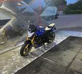 Vând YAMAHA FZ8 2011