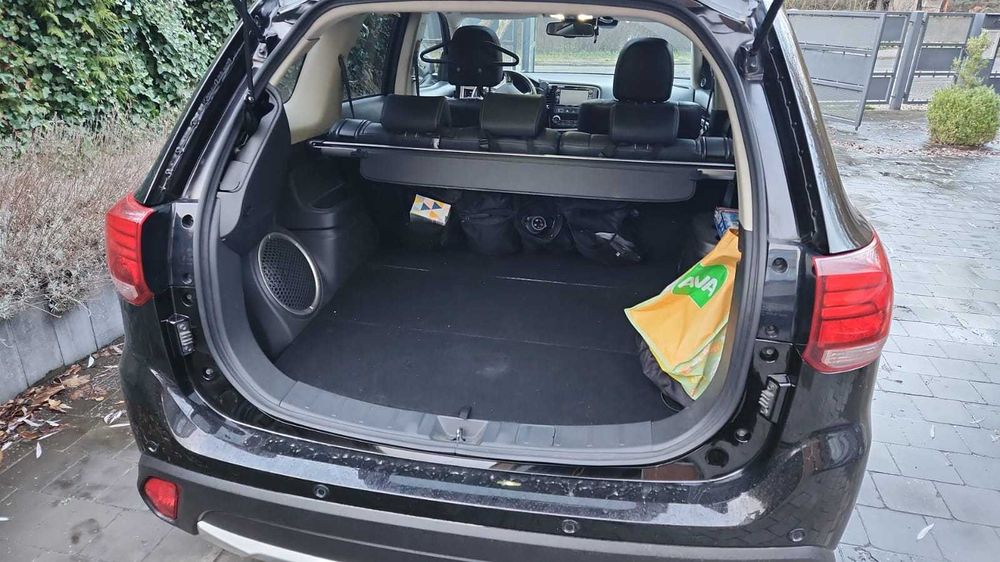 mitsubishi outlender phev  2018