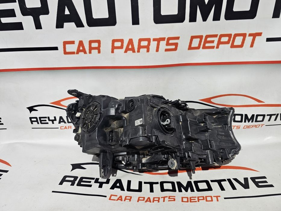 Far stanga led adaptiv Bmw Seria 7 G11 G12 cod 7441517