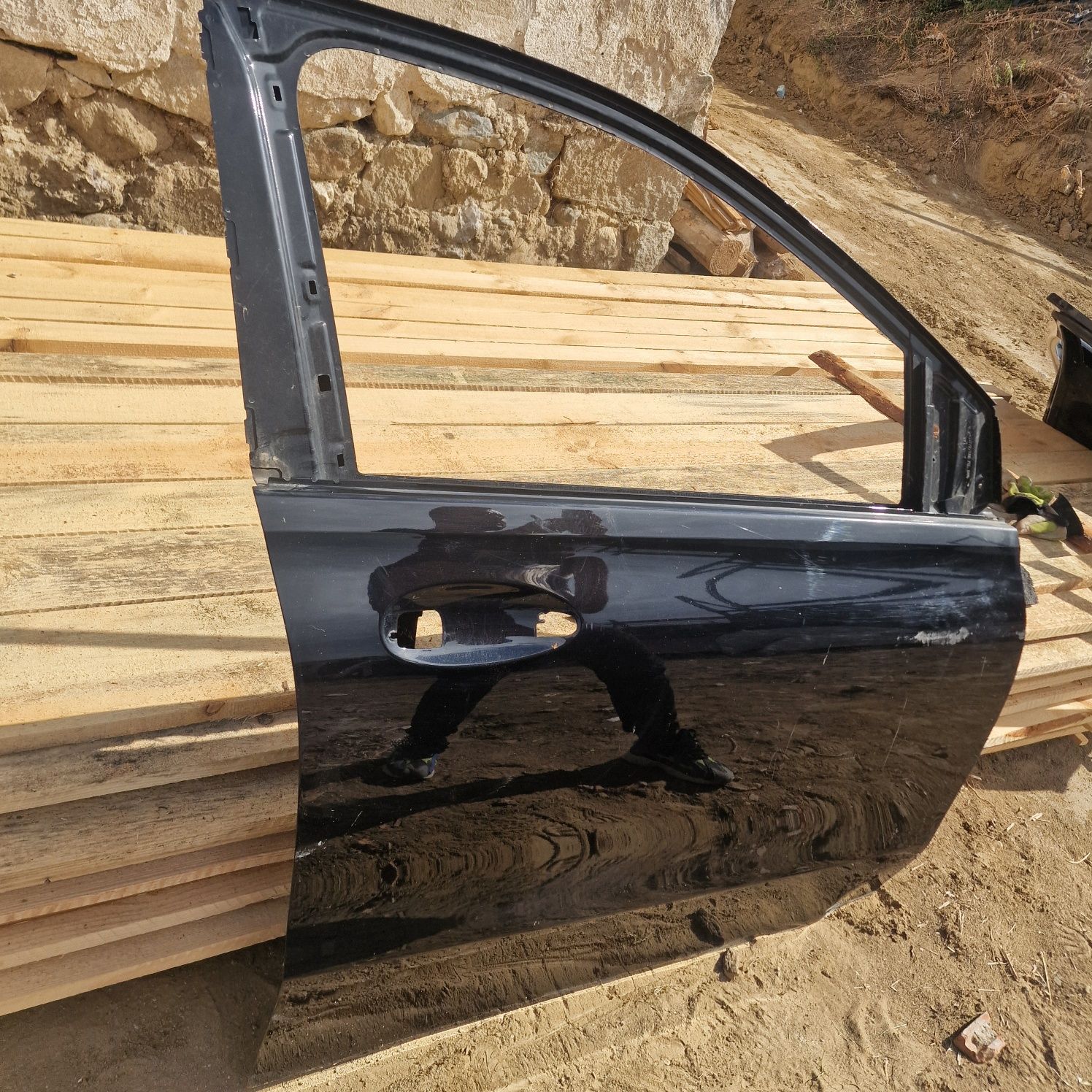 Mercedes Benz  B  W247   2019 предна дясна врата