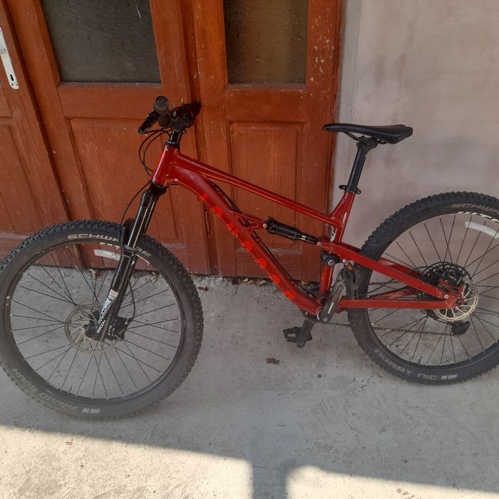 Bicicletă fulsuspension Calibre Bossnut Mountain Bike