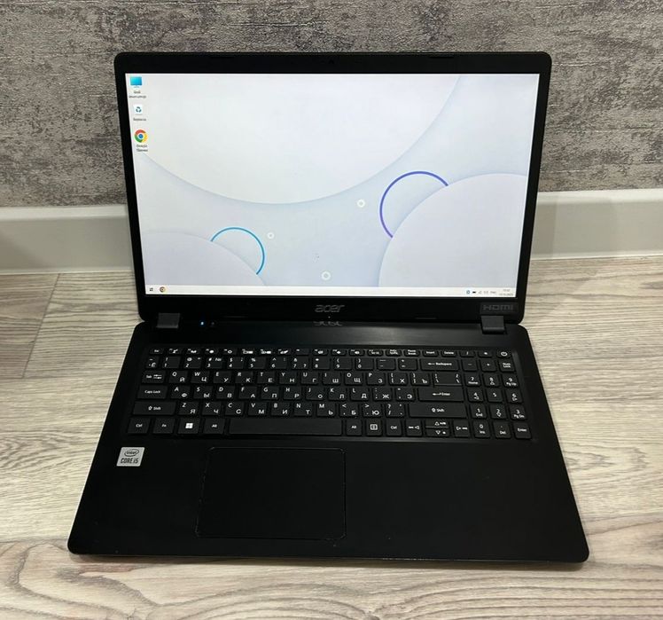 Ноутбук Асер core i5 в идеальном состоянии