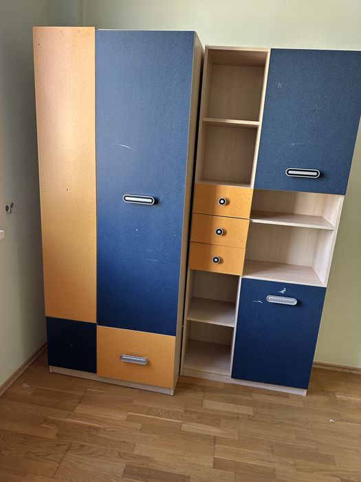 Стол туалетный столик