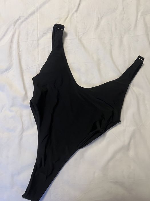 Costum de baie Neira intreg S NOU