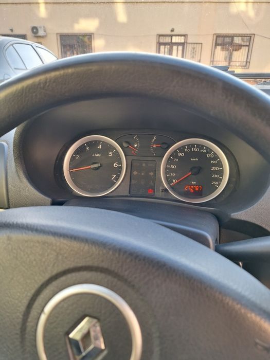 Renault Symbol 2011, 1.2, benzină 1900€ negociabil