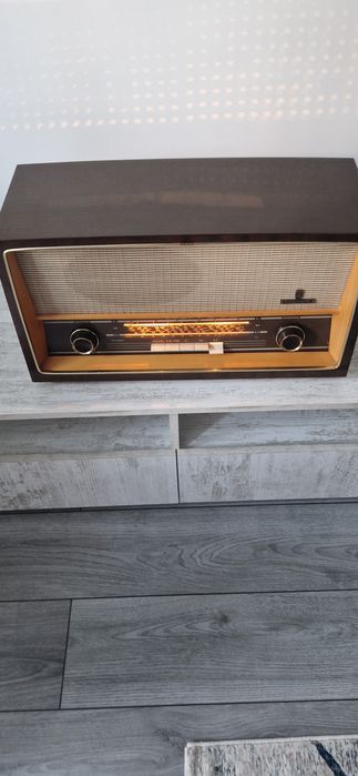 Radio pe lămpi gundig din 1956
