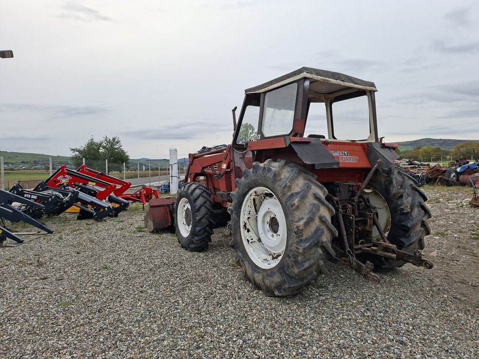 Fiat agri 1380 cu încărcător frontal ,4x4