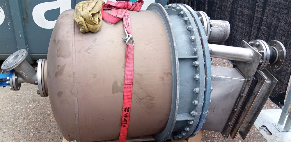 Reactor 1500 litri , inox cu mixer