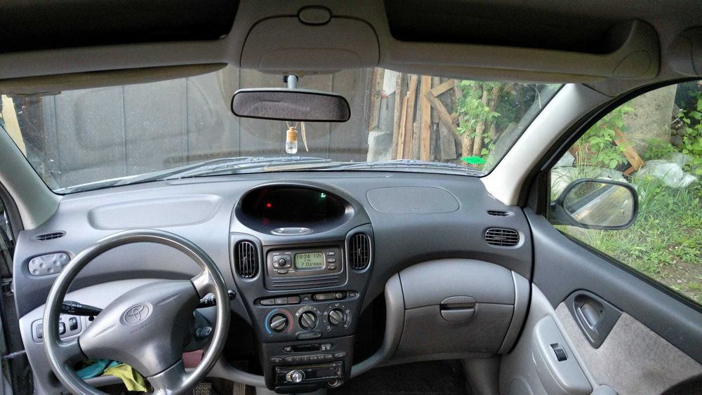 Yaris Verso 1.5 din 2001