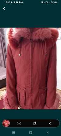 Утепленная куртка размер XL, примерно на40-42