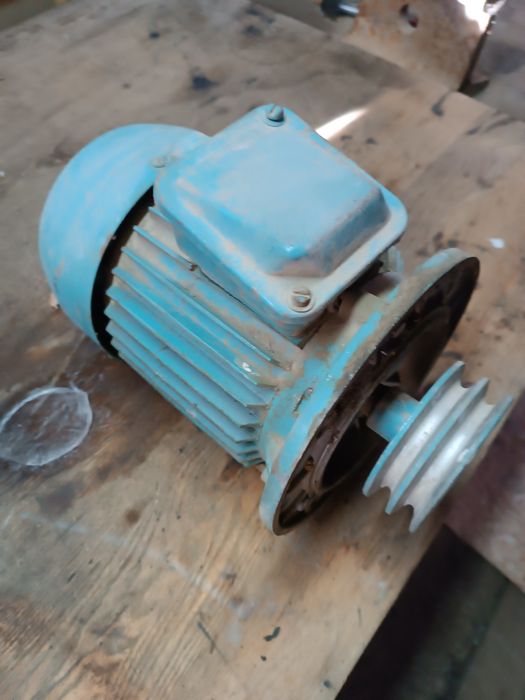 Электродвигатель