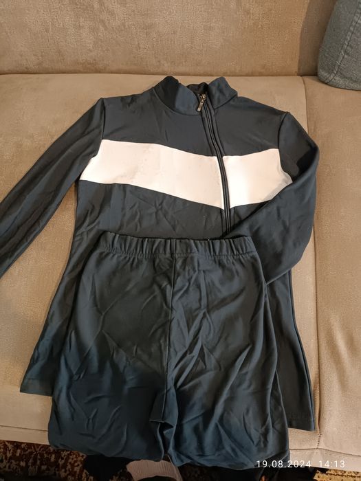 термо костюм для фигурного катания , защита бедер и колен