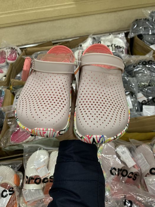 Ayoq kiyim Crocs xtiy arginal keldi