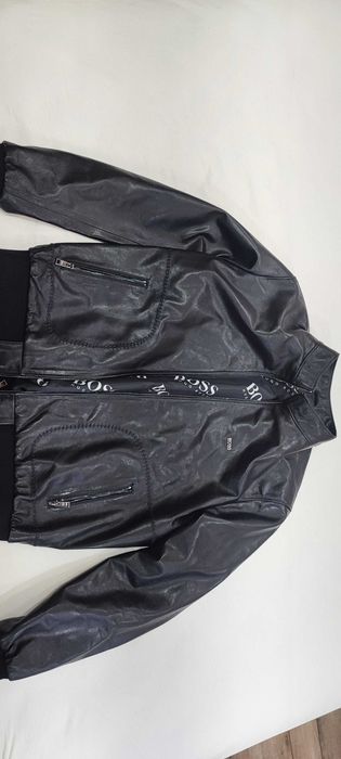 Top Стилно Кожено яке на Boss