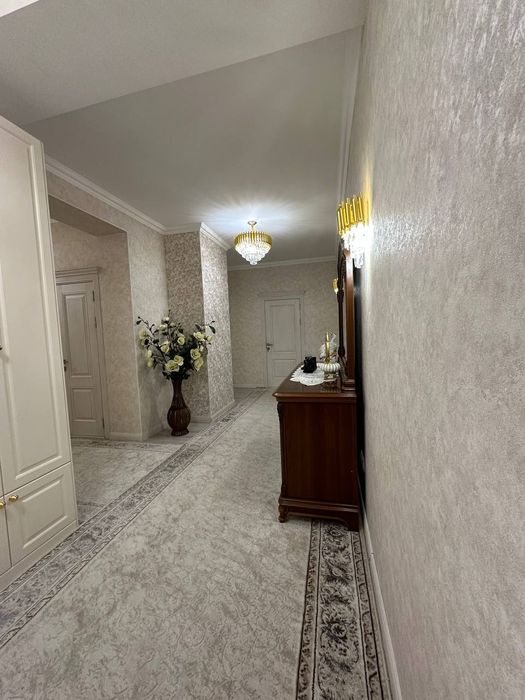 СРОЧНА продаётся квартира. Новостройкп